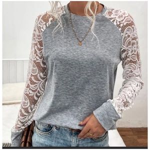 SALE 💗STUNNING LONG SLEEVE LACE & TEE SHIRT LAST ONE